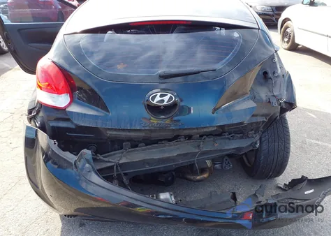 2012 Hyundai Veloster Base W/Black z USA, uszkodzony, nr VIN KMHTC6AD4CU070229